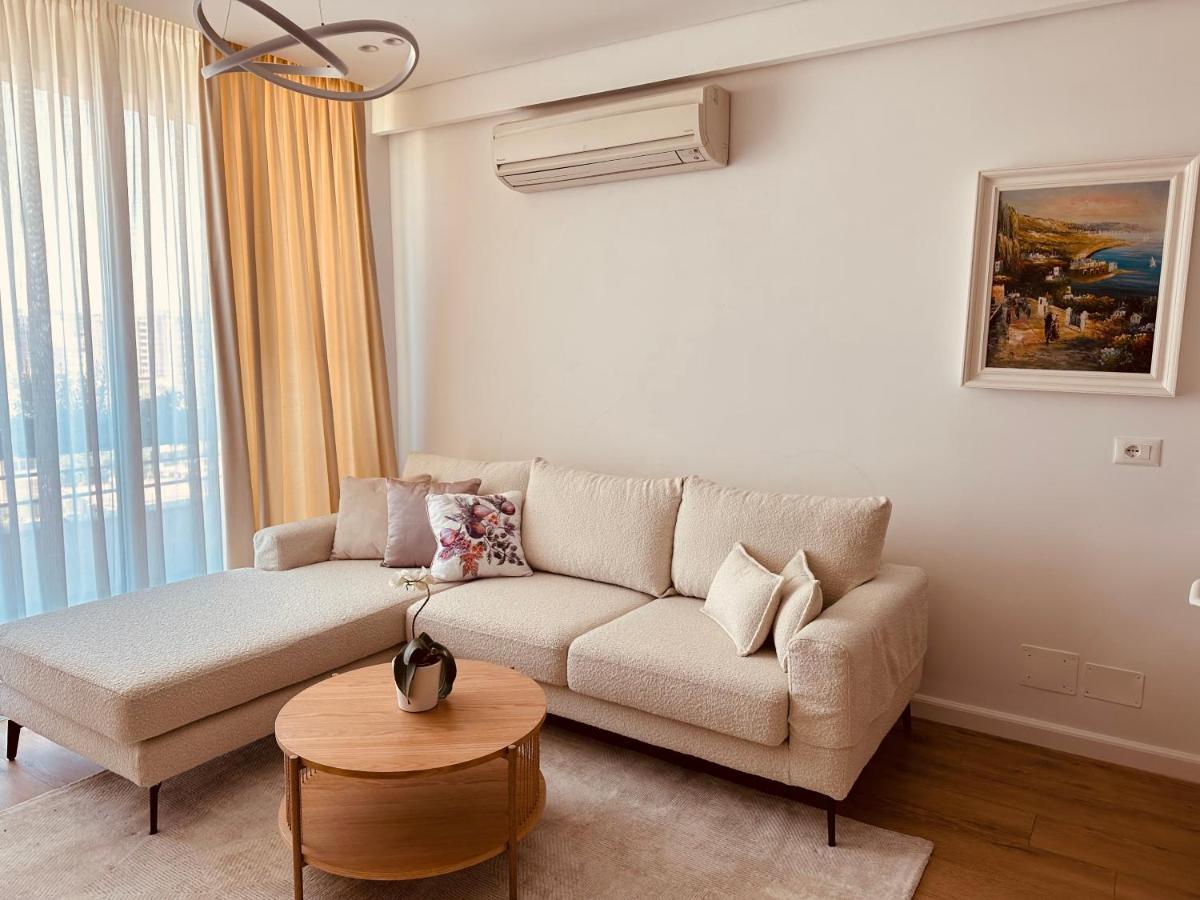 Madalin Seaside Apartment Vlorë 外观 照片