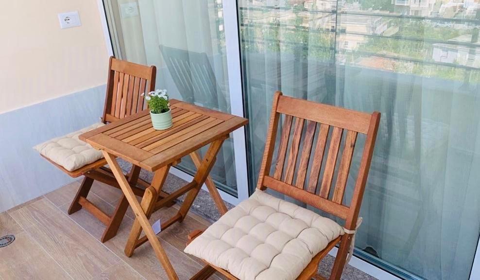Madalin Seaside Apartment Vlorë 外观 照片